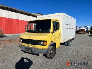 Mercedes-Benz 609 box truck