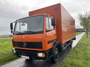 Mercedes-Benz 814 box truck