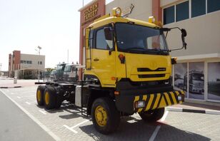 Nissan UD CZ4YL  chassis truck