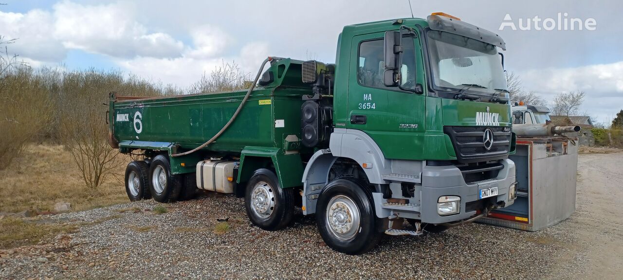 Mercedes-Benz Actros Axor 3236 Dump 8x4 spring Manual dump truck