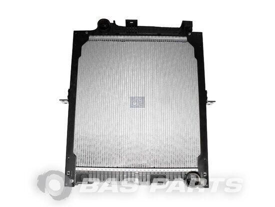 DT Spare Parts engine cooling radiator for truck