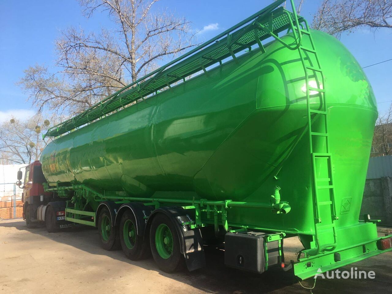 Feldbinder EUT 56.3 flour tank trailer