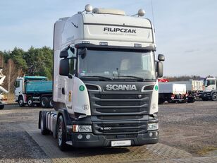 Scania R450 truck tractor